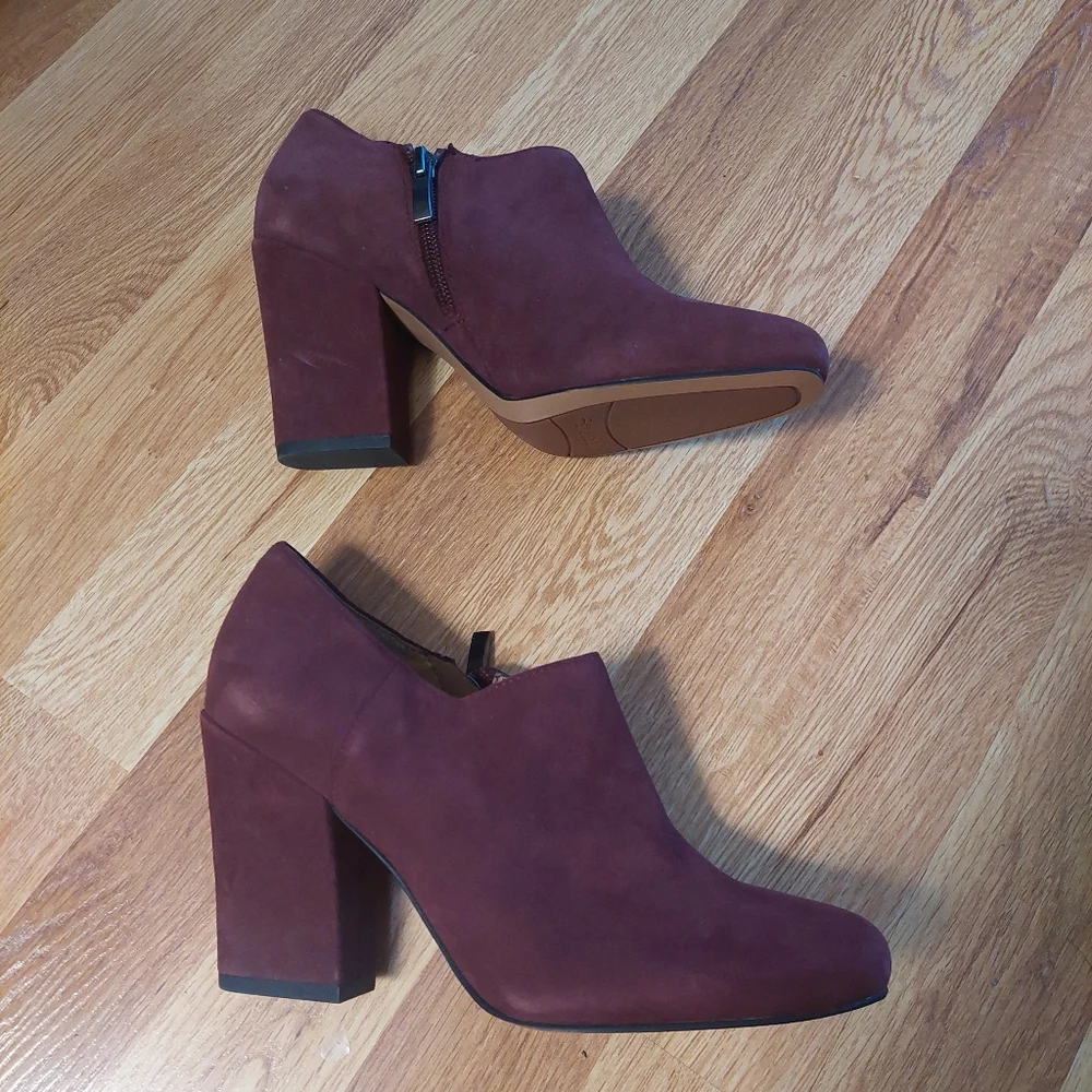 Franco Sarto Burgundy Suede Booties Size 6